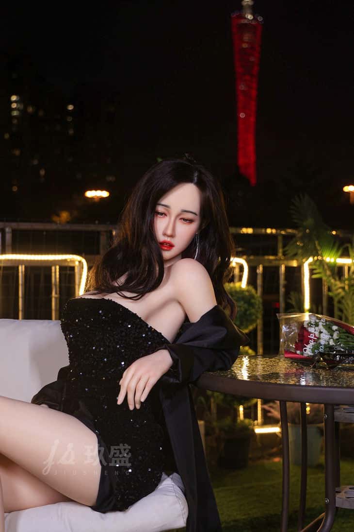 Jiusheng - Coco : une revue complète de la poupée sexuelle réaliste en silicone avec tête ROS
