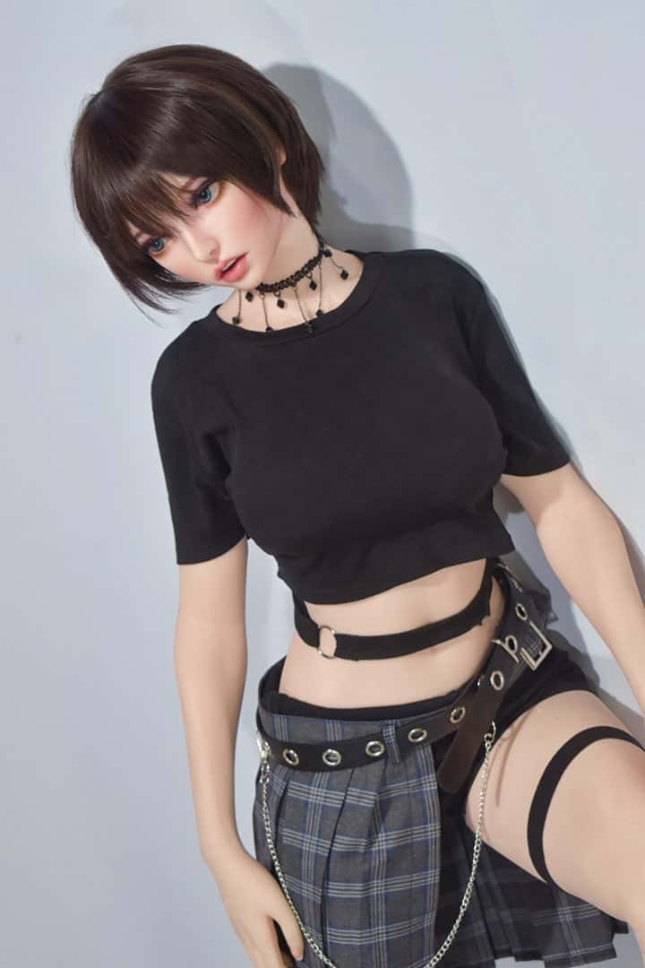 Test de la poupée sexuelle réaliste en silicone Natsuki Kaoru de 150 cm - Elsababe Doll