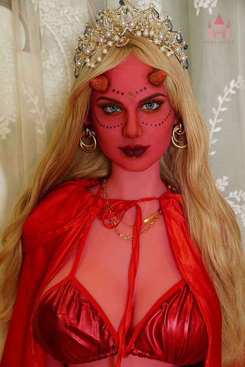 Test : Dolls Castle Scarlett – Une poupée sexuelle grandeur nature en TPE de 163 cm, bonnet F