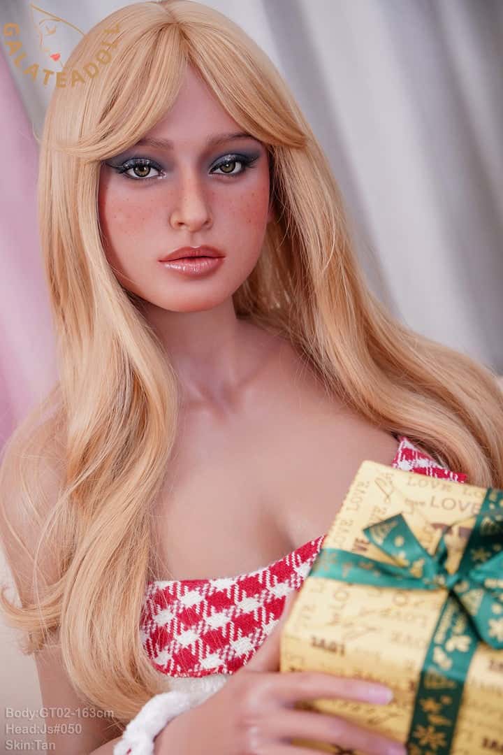 Test de la poupée sexuelle Galatea Christmas GT02 : découvrez les caractéristiques de la poupée sexuelle entièrement en silicone de 163 cm, bonnet E, modèle JS#050, couleur beige.