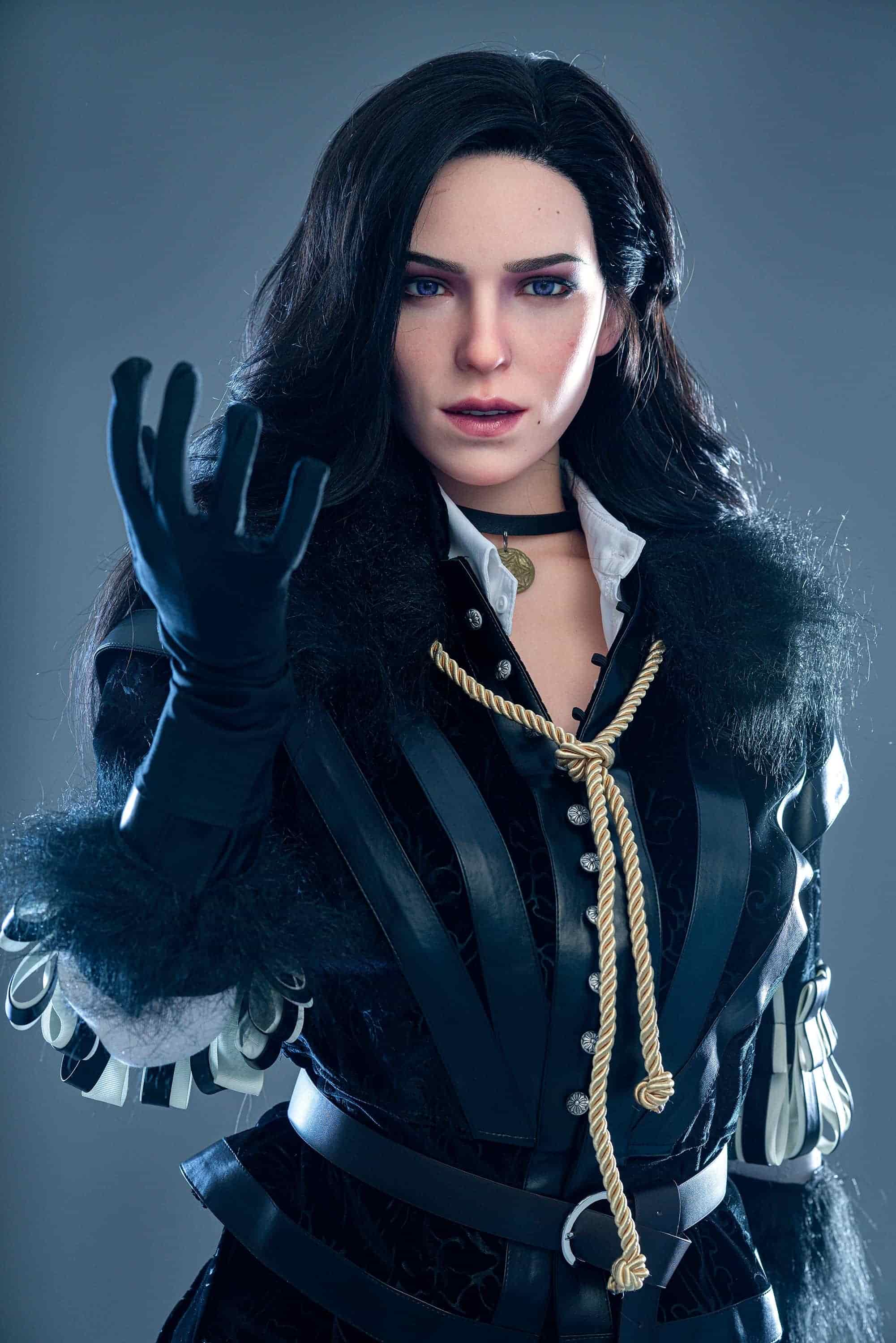 Yennefer : une revue complète de la poupée sexuelle en silicone Anime de 168 cm, bonnet E, par Game Lady