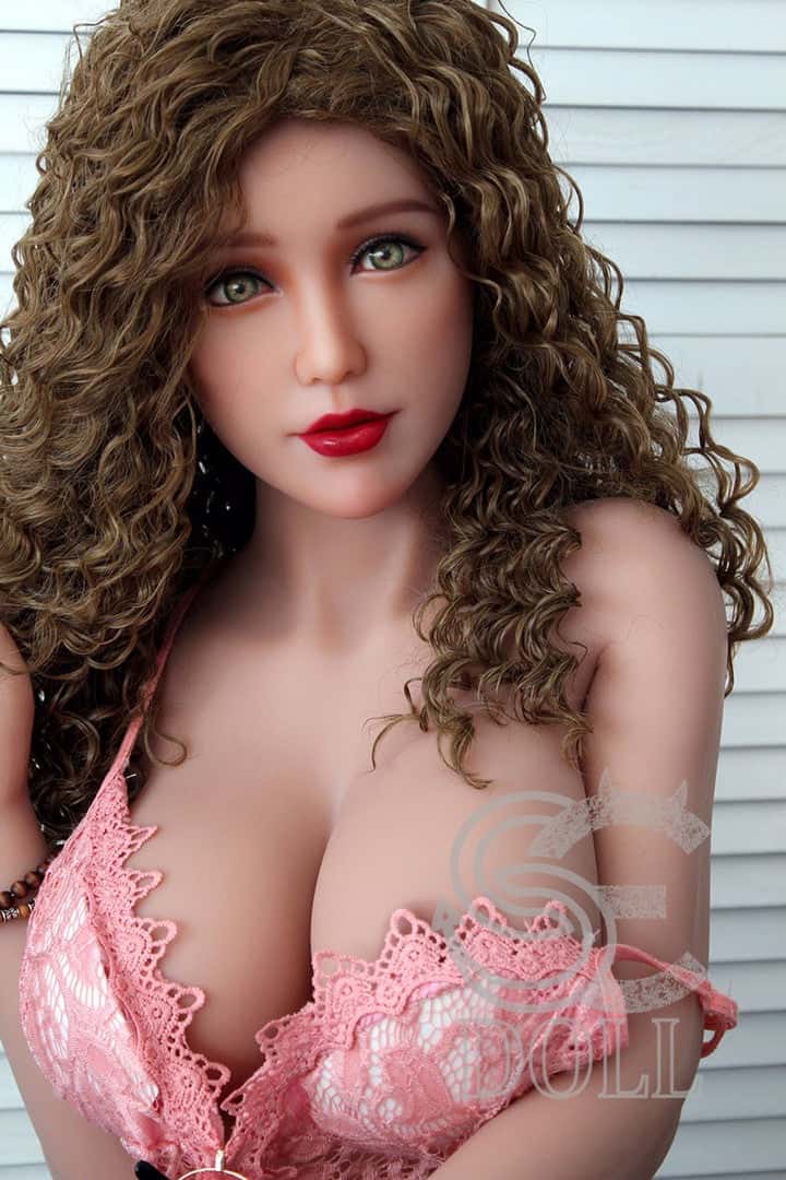 SEDOLL - Eileen : une revue complète de la poupée sexuelle blanche SEDOLL