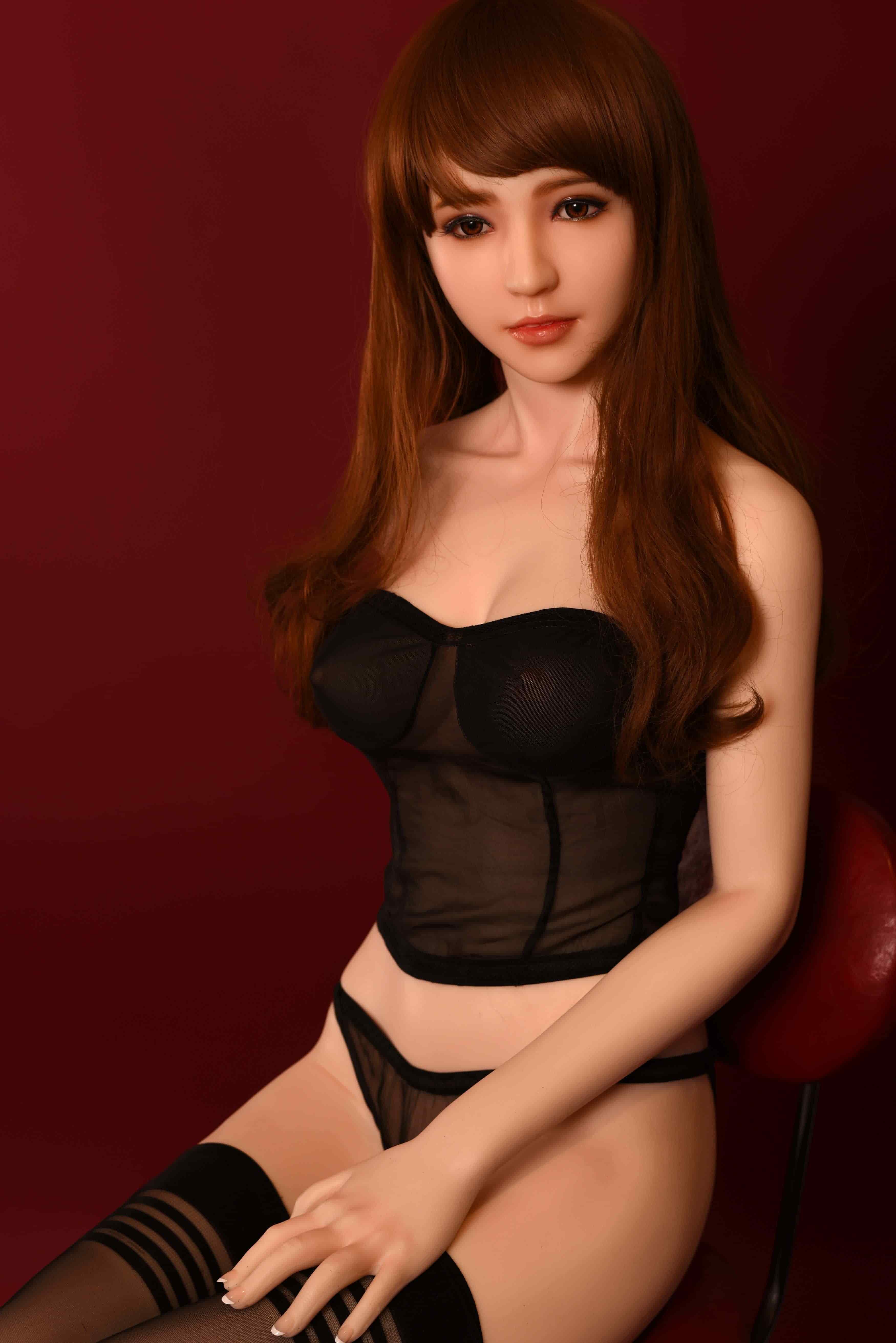 EXDOLL - Lucy (Full Silicone) : Un aperçu complet d'une poupée sexuelle asiatique